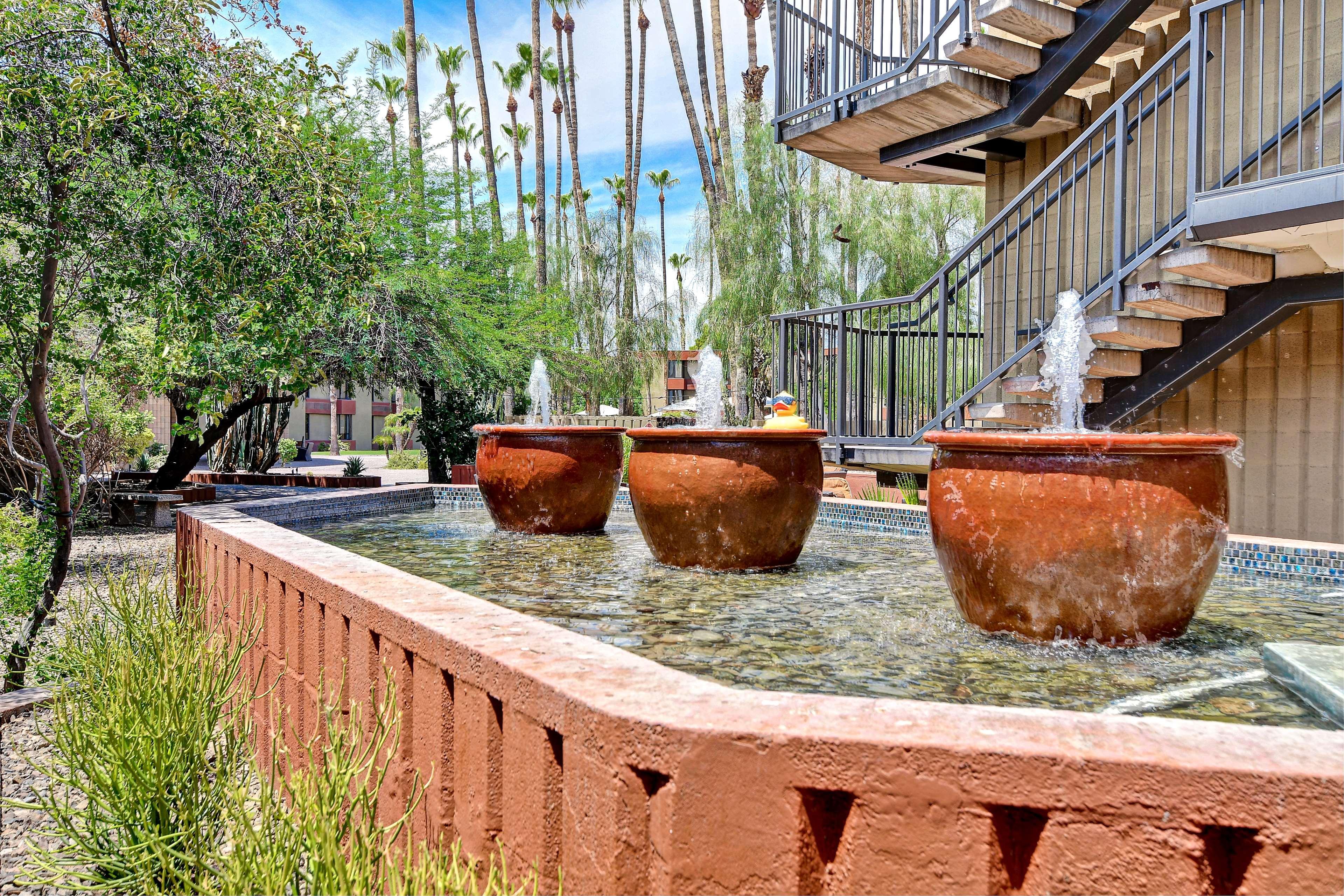 Doubletree By Hilton Phoenix- Tempe Exterior foto